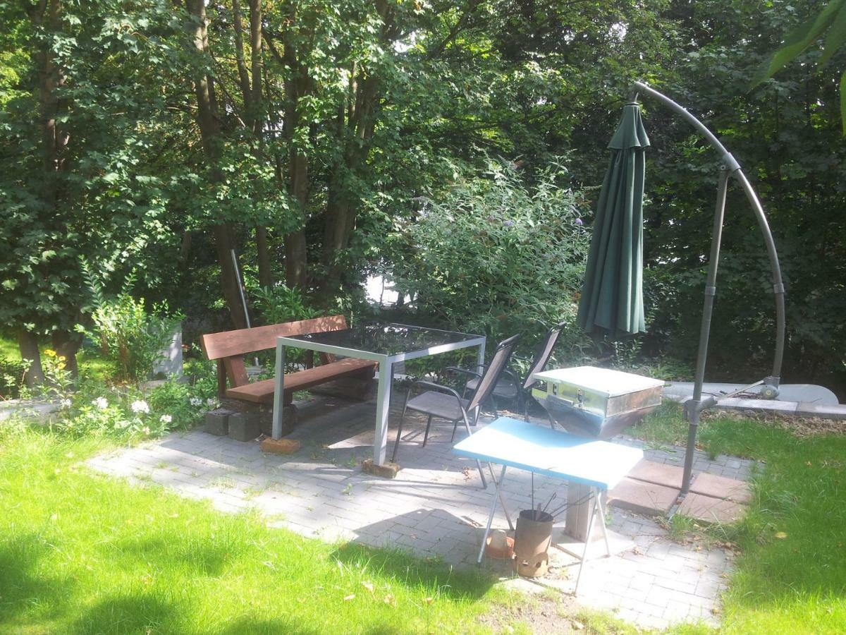 Fewo 1 Waren Mueritz - Haus Buchen Am Tiefwarensee - 1 Zi Exterior foto